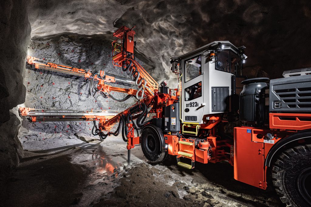 Dt923i Drill Rig Is Started Up By Sandvik Tunneling World