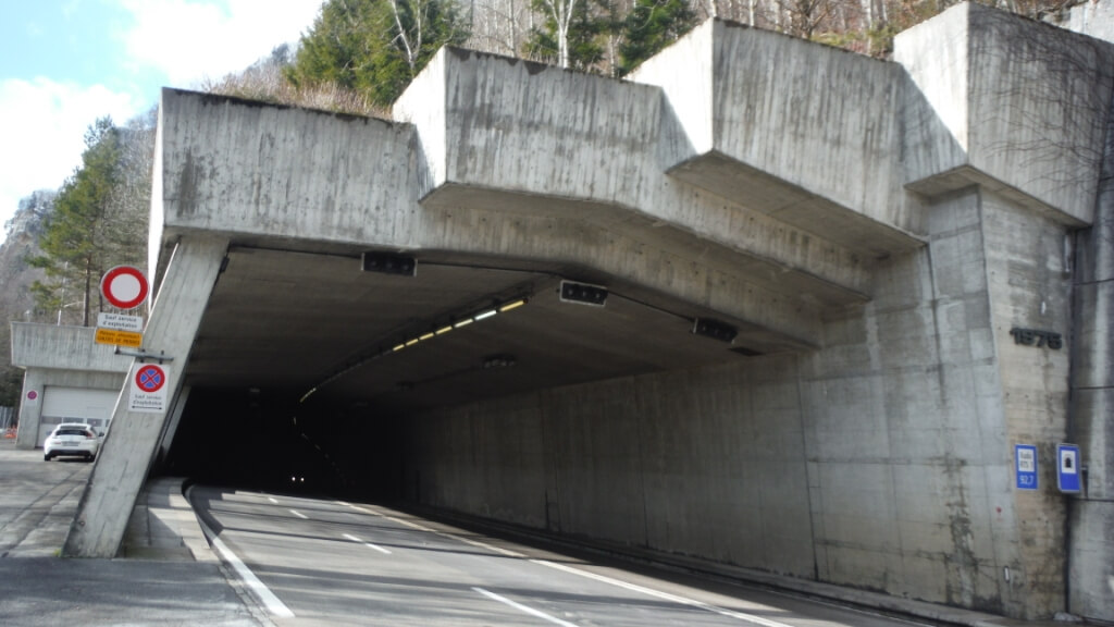 Clusette Road Tunnel