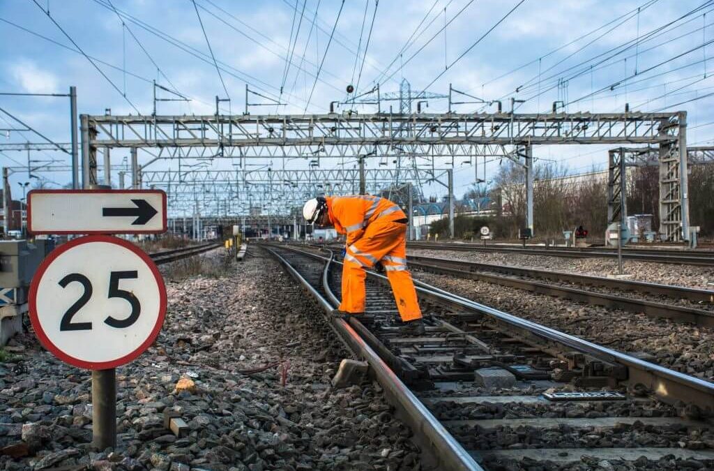 network rail seeks fully integrated team for renewals