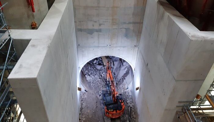 Super sewer tunnel connects at Blackfriars site