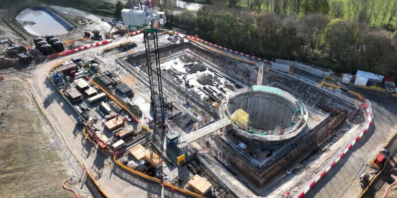 Hs Completing Of Tunneling Process On The Longest Tunnel