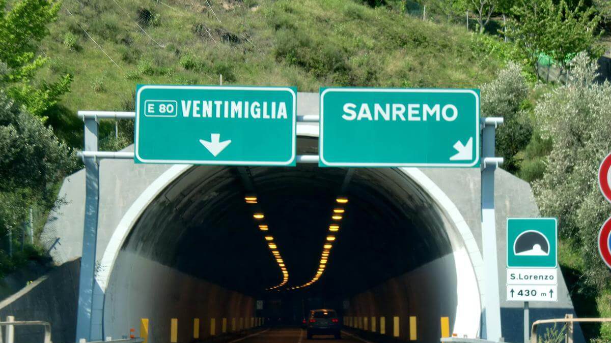 San Lorenzo Tunnel