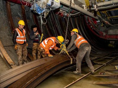 breakthrough in the longest freeway tunnel in China's Xinjiang