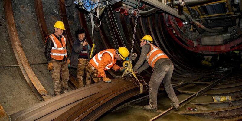 breakthrough in the longest freeway tunnel in China's Xinjiang