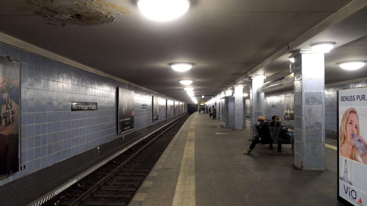 Weinmeisterstrasse Station on U8D Metro Line