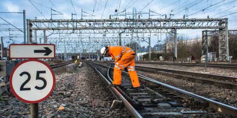 network rail seeks fully integrated team for renewals