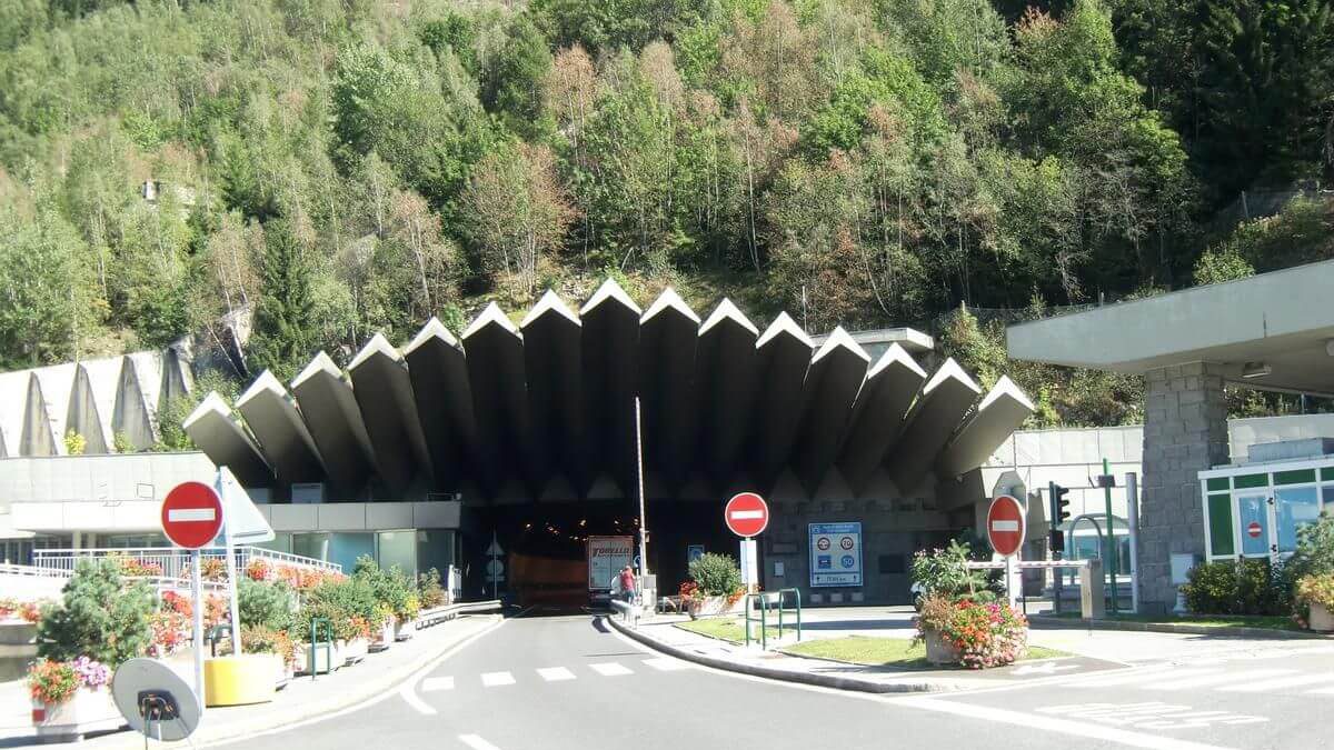 Mont Blanc Tunnel, France, Rhone-Alps (fr107)