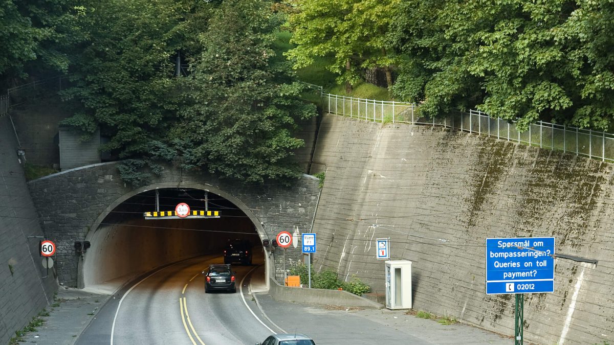 Damsgard and Nygard tunnels on road Rv 555