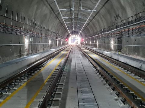 Conventional Network Tunnel Managed by Adif.