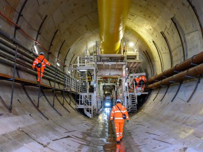 HS2 Staf Working in the Tunnel