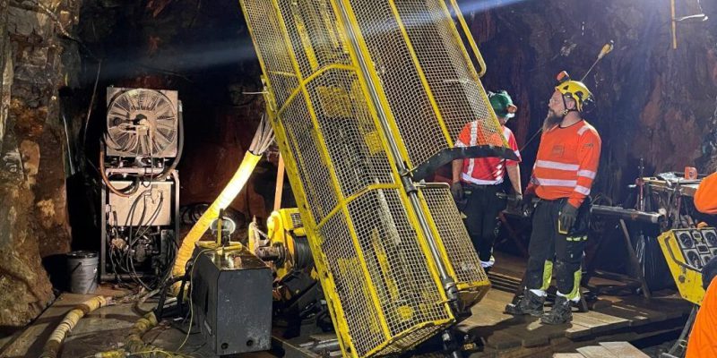 Cornish Underground Tin Mine Drilling and Dewatering Process