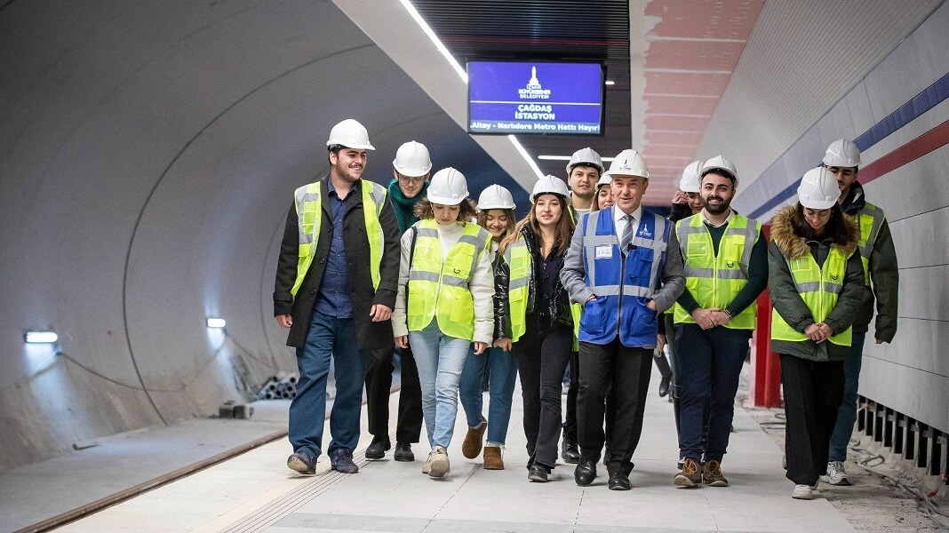 Examinations with University Students in Narlıdere Metro Line