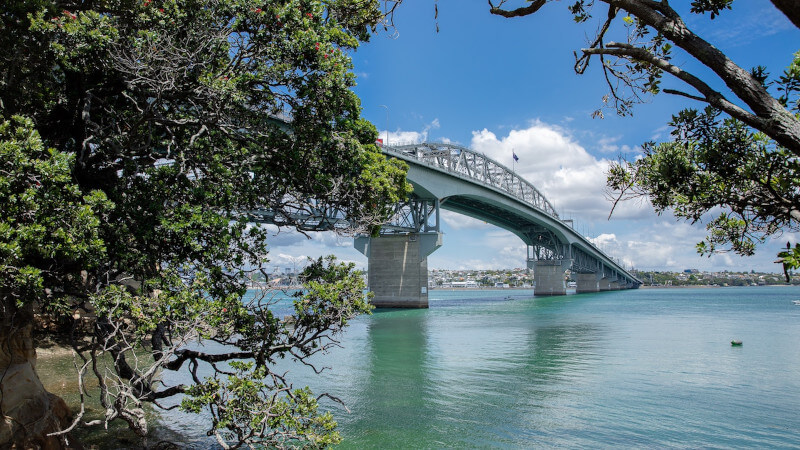 Auckland's Harbour Crossing