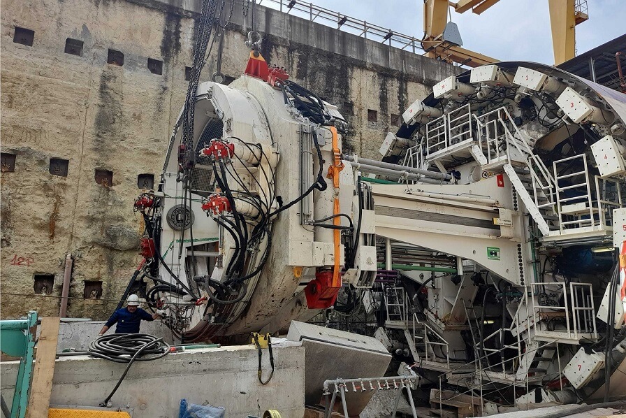 TBM Iris in Florence High Speed Railway Bypass