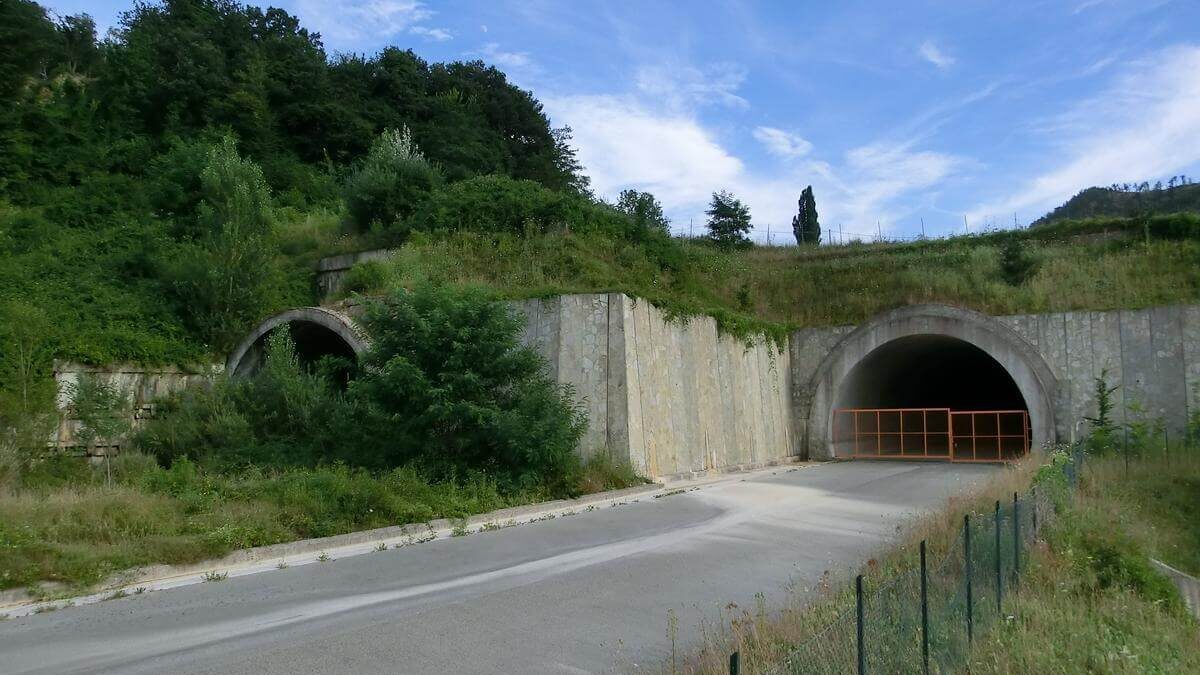 Guinza Tunnel