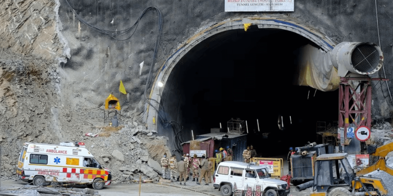 Silkyara Bend-Barkot Tunnel - Rescuers Reach Trapped Workers ...