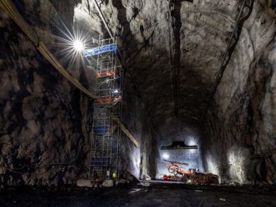 Deep Underground Neutrino Experiment Cavern