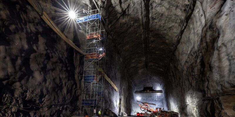 Deep Underground Neutrino Experiment Cavern