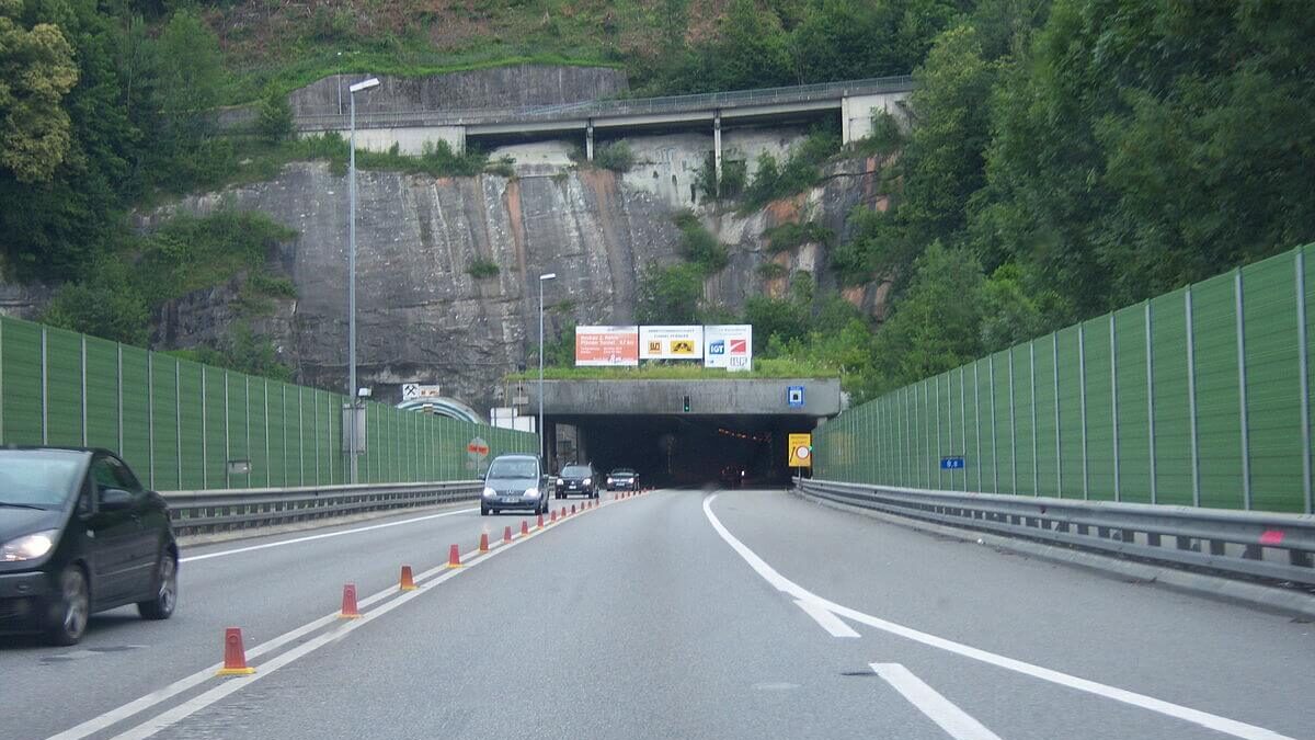 Pfaender Tunnel