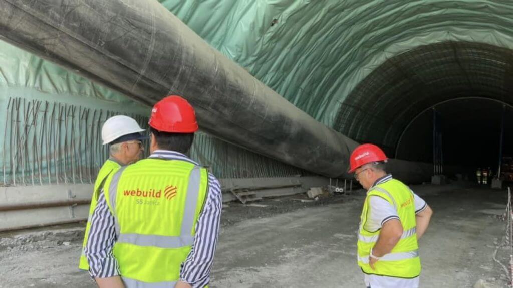 Roseto 1 Tunnel