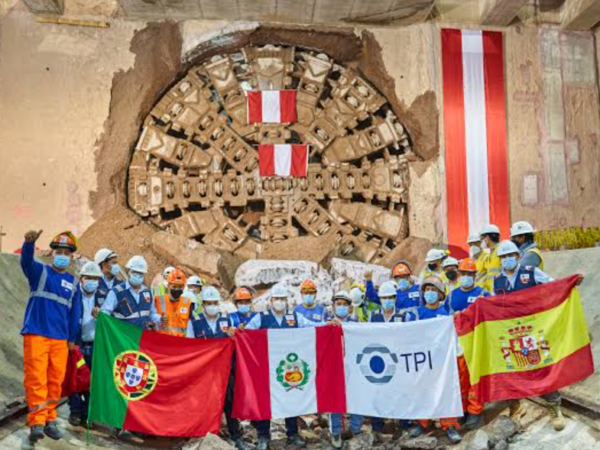 Lima Metro Line 4 breakthrough
