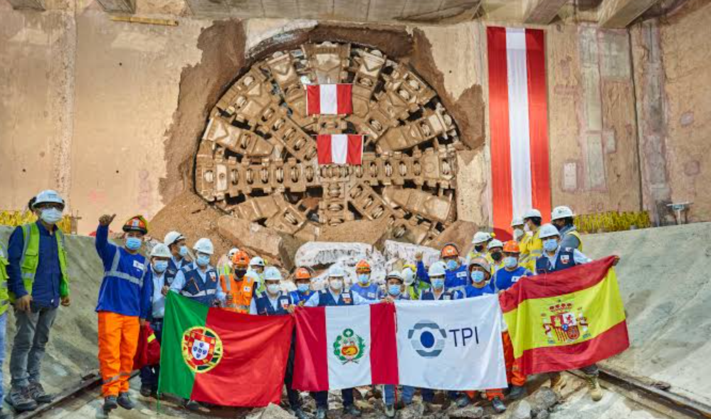 Lima Metro Line 4 breakthrough